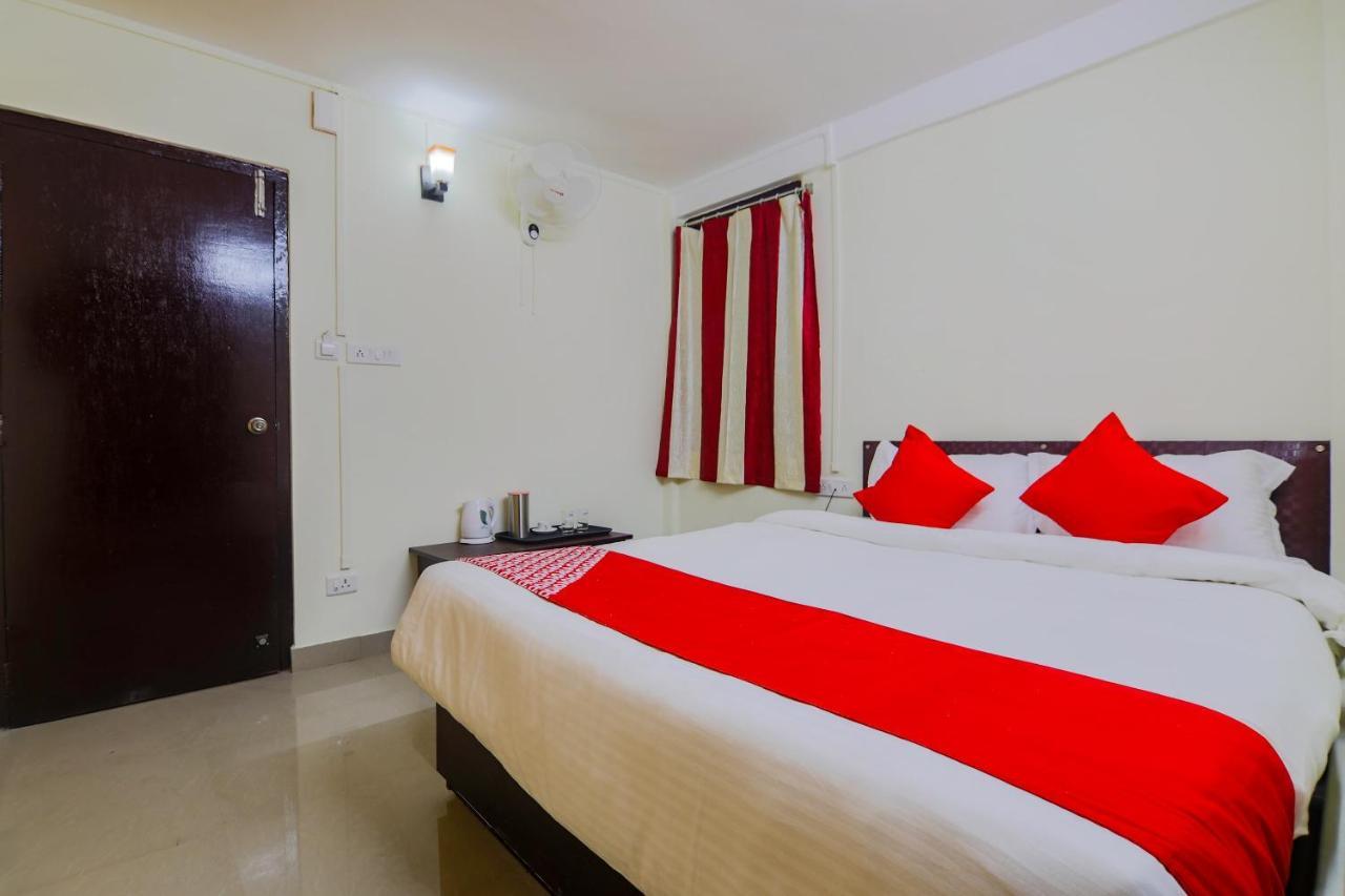 Oyo 18759 Nirvana Guest House 西隆 外观 照片