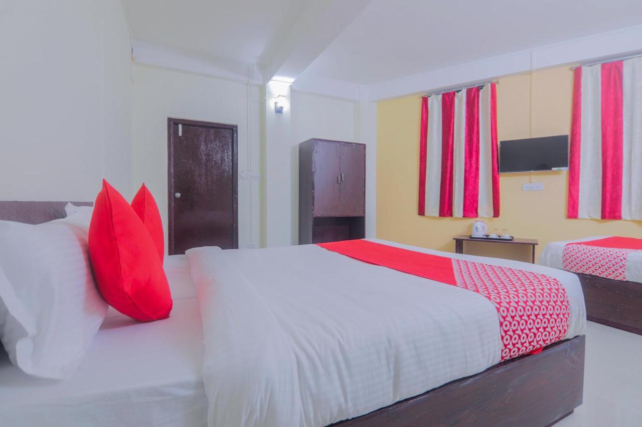 Oyo 18759 Nirvana Guest House 西隆 外观 照片